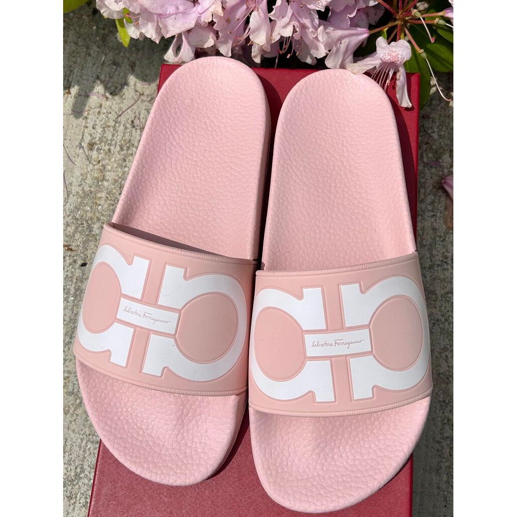 Salvatore Ferragamo Gancini Groovy Slides Size 9 Chic Boutique Consignments