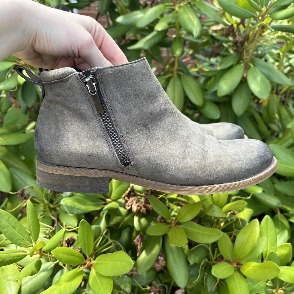 Franco sarto grey suede boots deals