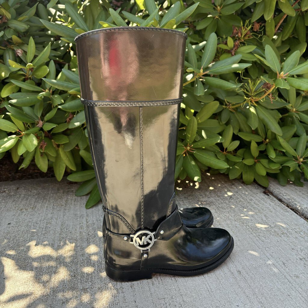 Michael kors fulton harness rain boots hotsell