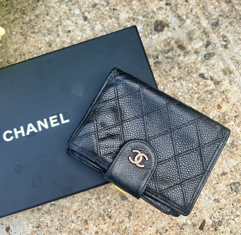 Chanel Caviar Black selling Wallet