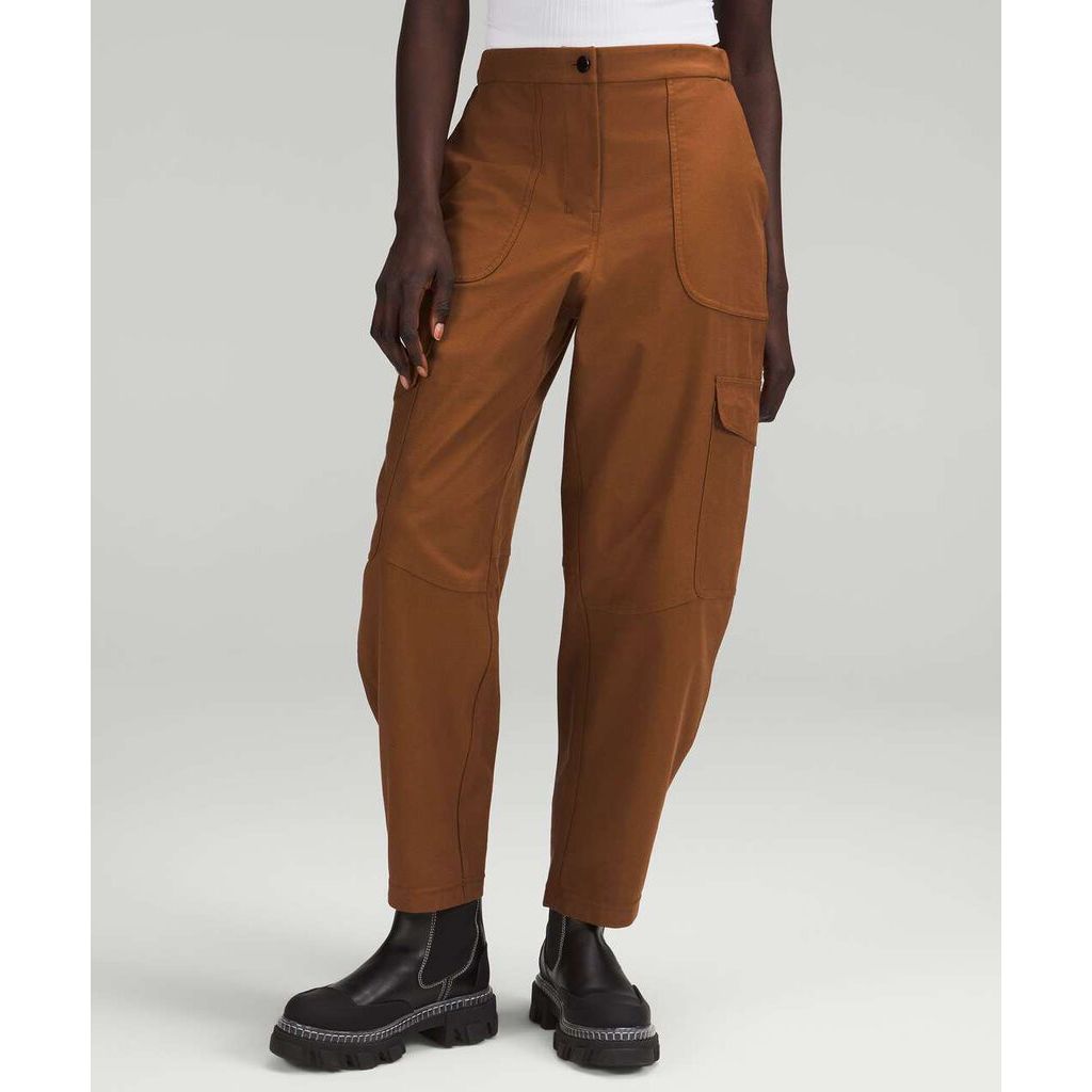 Lululemon cargo pant popular