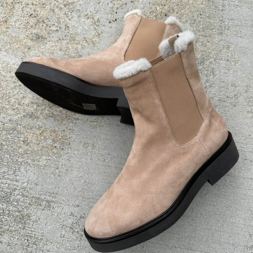 Cream suede chelsea boots hotsell