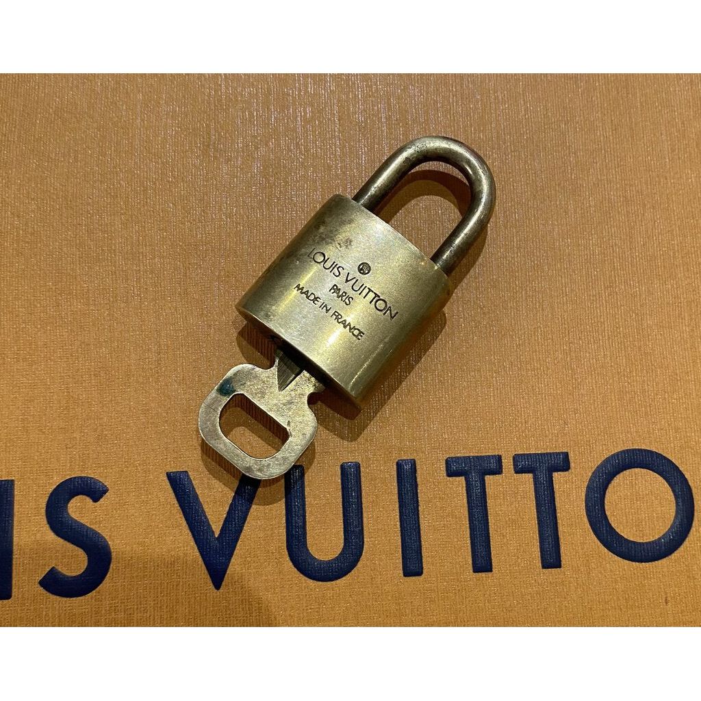 Louis Vuitton Lock deals and Key