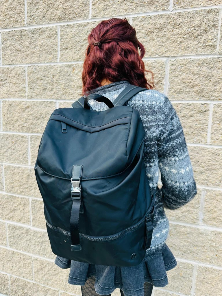 Lululemon go lightly backpack hotsell